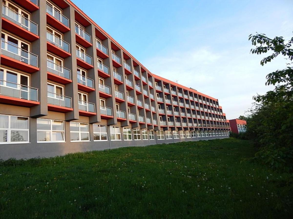 Hotel Panorama Теплице Экстерьер фото